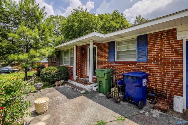 2110 Fulton Drive NW, Huntsville, AL 35810