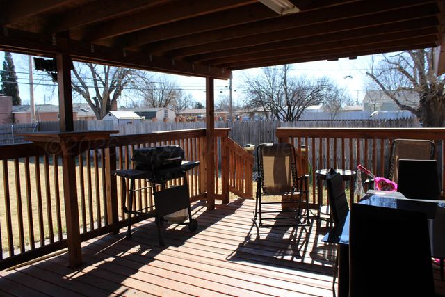 613 S MADDOX Avenue, Dumas, TX 79029