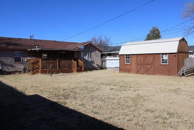613 S MADDOX Avenue, Dumas, TX 79029