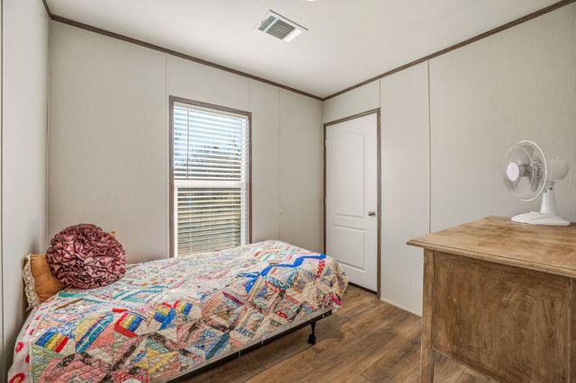 308 N Lakeview Drive, Palo Pinto, TX 76484