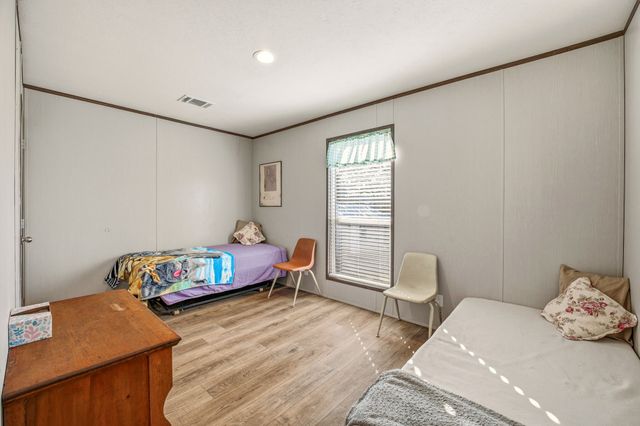 308 N Lakeview Drive, Palo Pinto, TX 76484