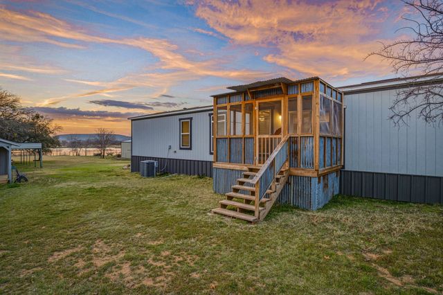 308 N Lakeview Drive, Palo Pinto, TX 76484