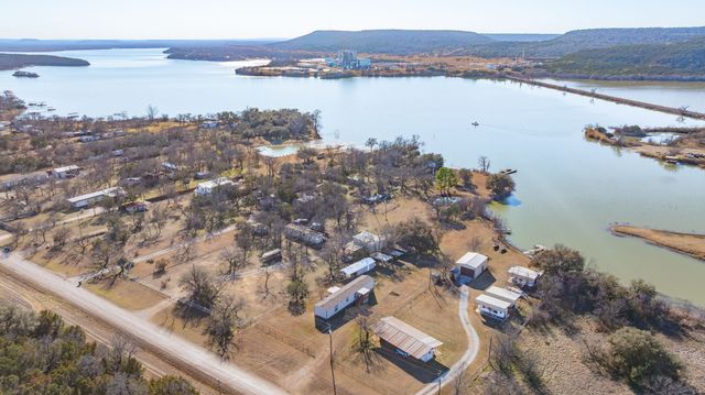 308 N Lakeview Drive, Palo Pinto, TX 76484