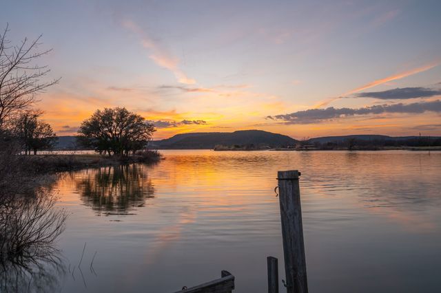 308 N Lakeview Drive, Palo Pinto, TX 76484