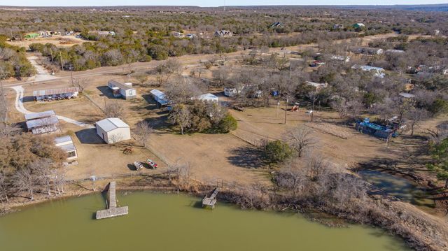 308 N Lakeview Drive, Palo Pinto, TX 76484