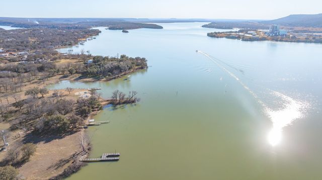 308 N Lakeview Drive, Palo Pinto, TX 76484