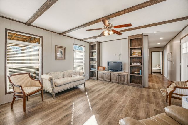 308 N Lakeview Drive, Palo Pinto, TX 76484