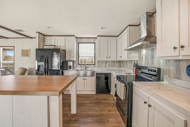 308 N Lakeview Drive, Palo Pinto, TX 76484