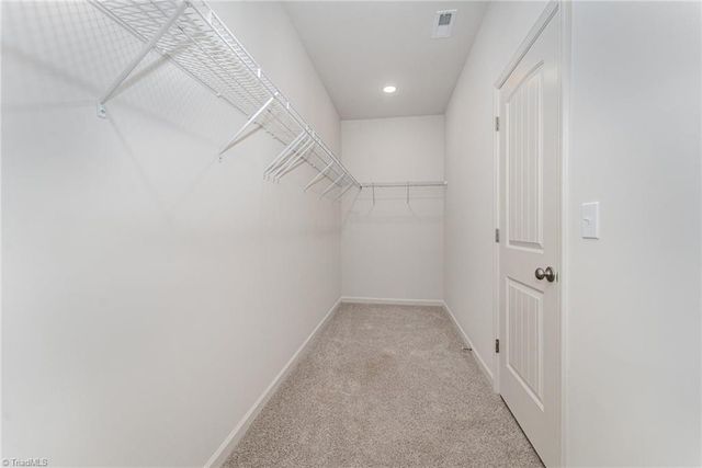 5910 Crossview Drive, Kernersville, NC 27284