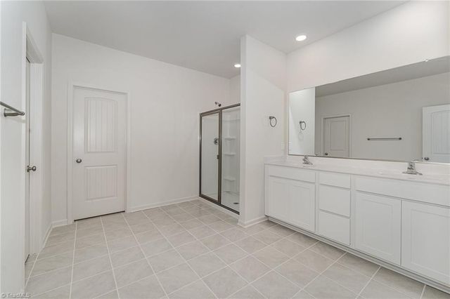 5910 Crossview Drive, Kernersville, NC 27284
