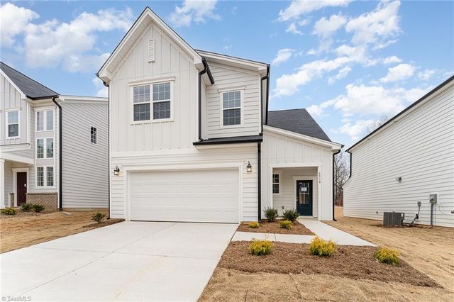 5910 Crossview Drive, Kernersville, NC 27284