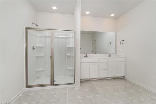 5910 Crossview Drive, Kernersville, NC 27284