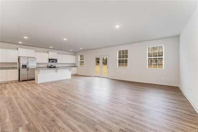 5910 Crossview Drive, Kernersville, NC 27284
