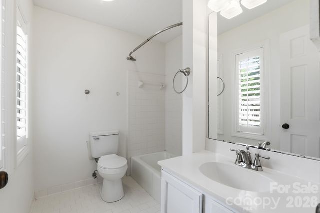 2500 Round Table Road E, Monroe, NC 28110