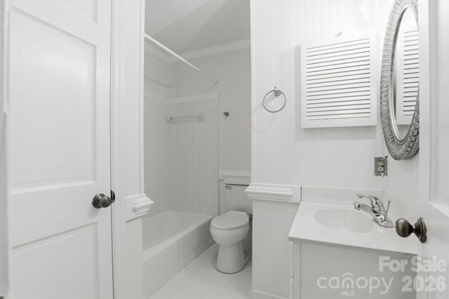 2500 Round Table Road E, Monroe, NC 28110