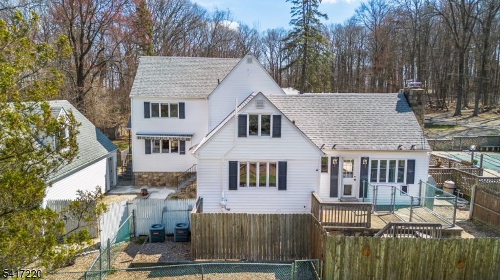 8 Stonehedge Ln, Byram Twp., NJ 07821 — photo 3