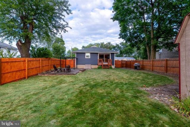 106 SHIELDS AVE, South Bound Brook, NJ 08880