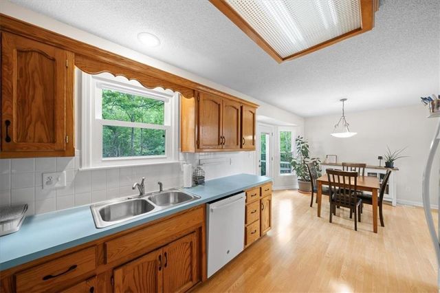 511 SE FRANKLIN Court, Blue Springs, MO 64014