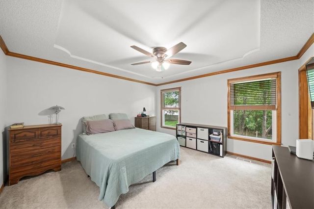 511 SE FRANKLIN Court, Blue Springs, MO 64014