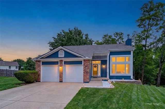511 SE FRANKLIN Court, Blue Springs, MO 64014