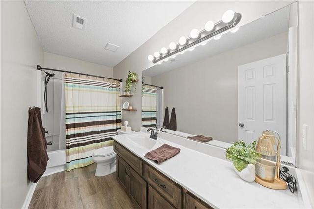 511 SE FRANKLIN Court, Blue Springs, MO 64014