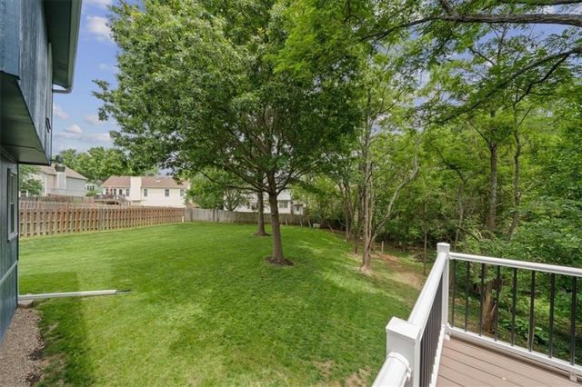 511 SE FRANKLIN Court, Blue Springs, MO 64014