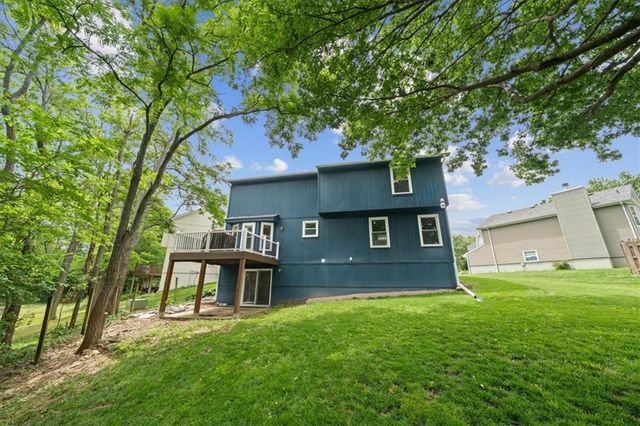 511 SE FRANKLIN Court, Blue Springs, MO 64014