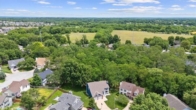 511 SE FRANKLIN Court, Blue Springs, MO 64014