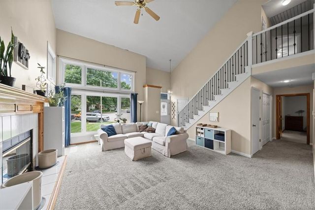 511 SE FRANKLIN Court, Blue Springs, MO 64014