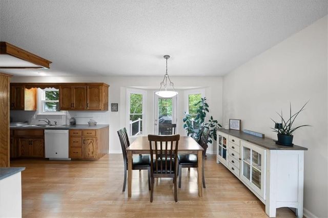 511 SE FRANKLIN Court, Blue Springs, MO 64014