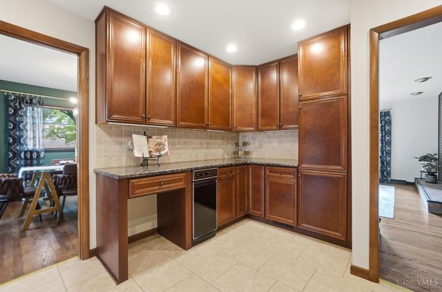 4821 Manchester Road, Middletown, OH 45042