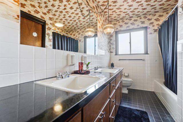 4821 Manchester Road, Middletown, OH 45042