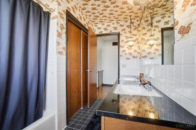 4821 Manchester Road, Middletown, OH 45042