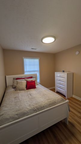 9001 Lomond Dr, Smyrna, TN 37167