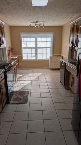 9001 Lomond Dr, Smyrna, TN 37167