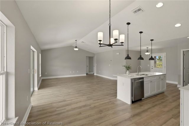 6809 Dickinson Drive, Sebring, FL 33872