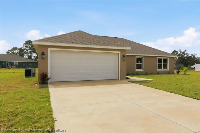 6809 Dickinson Drive, Sebring, FL 33872