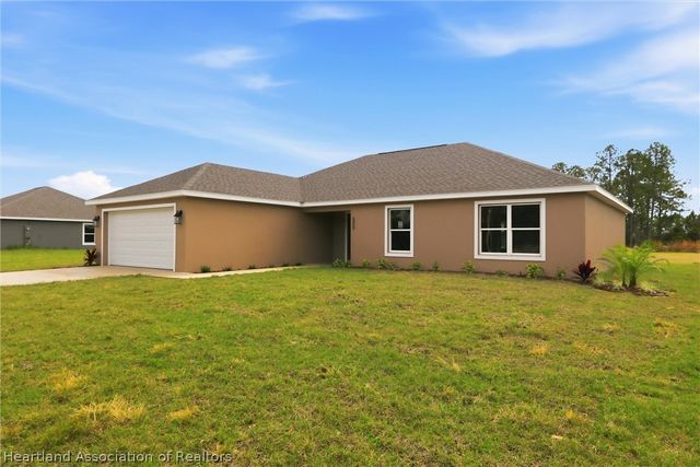6809 Dickinson Drive, Sebring, FL 33872