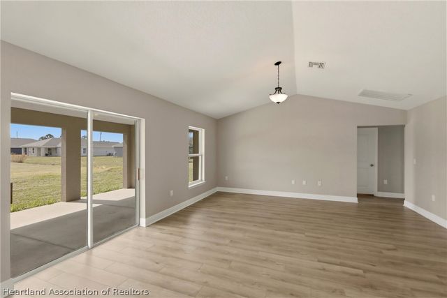 6809 Dickinson Drive, Sebring, FL 33872