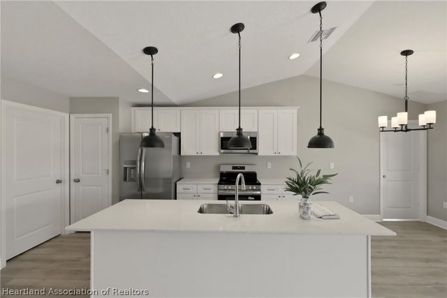 6809 Dickinson Drive, Sebring, FL 33872