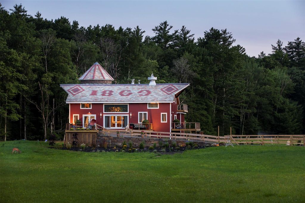 5 Downer Lane, Woodstock, NY 12498