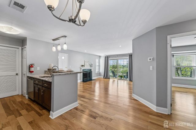 21 Lear Court, East Brunswick, NJ 08816