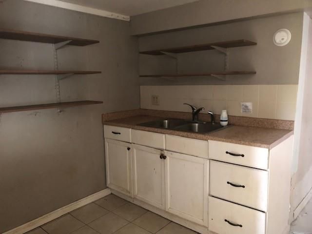 3203 E 107th Terrace, Kansas City, MO 64137