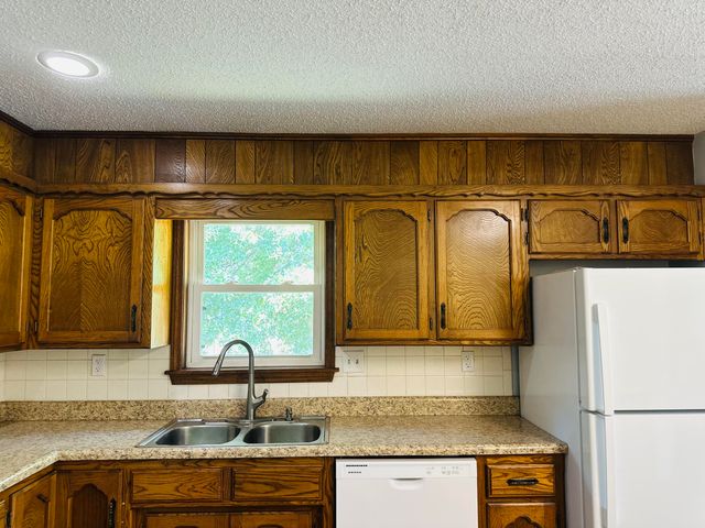 700 Owens Mill Road, Stockton, MO 65785