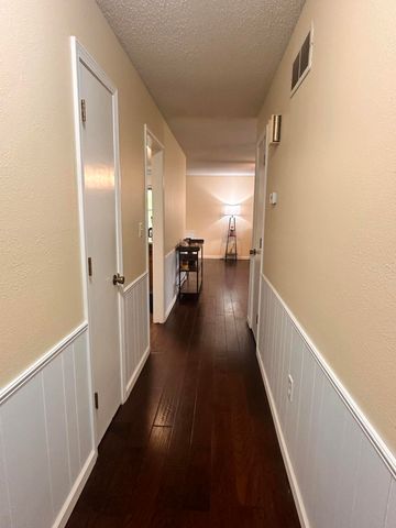 700 Owens Mill Road, Stockton, MO 65785