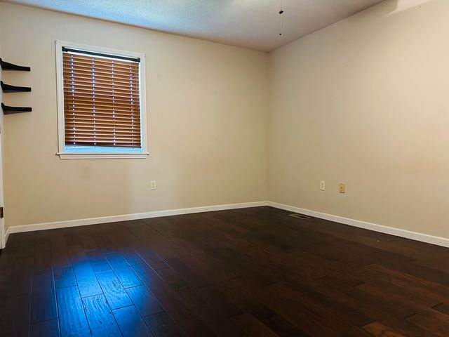 700 Owens Mill Road, Stockton, MO 65785