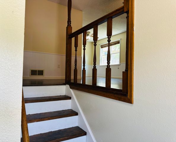 700 Owens Mill Road, Stockton, MO 65785