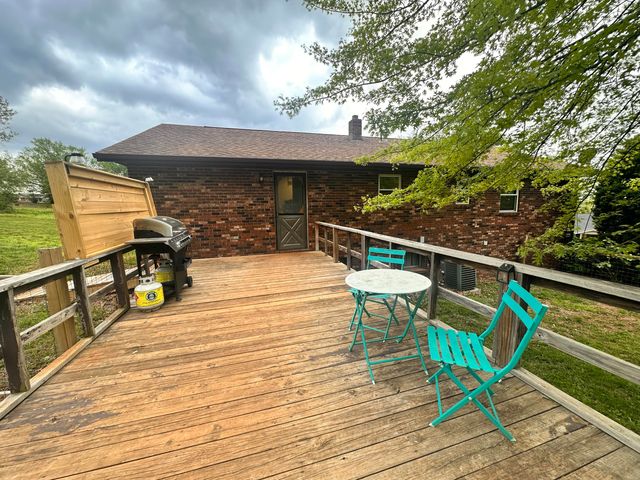 700 Owens Mill Road, Stockton, MO 65785