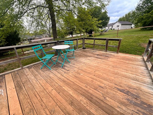 700 Owens Mill Road, Stockton, MO 65785