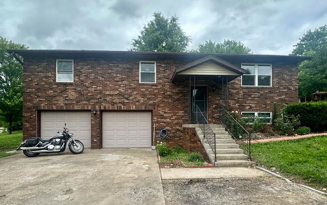 700 Owens Mill Road, Stockton, MO 65785